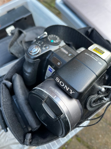 Sony dsc mpeg - dsc-h9,