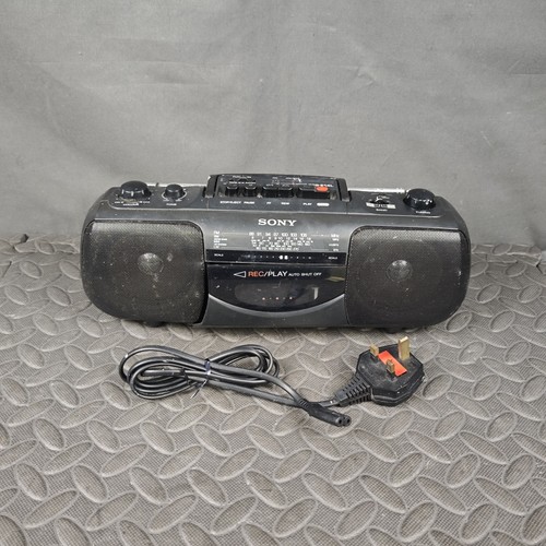 Sony cfs e14l radio cassette - sony,