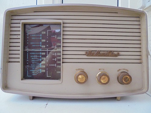 His master voice 1373 radio - master's,