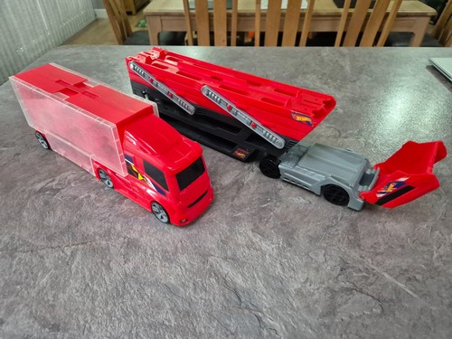 Hot wheels car transporter and - wheels,