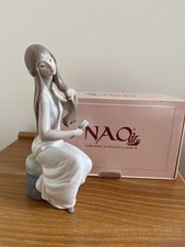 Large Vintage NAO Lladro 01360