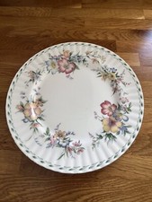 Royal Albert Pottery, Constance Design Large Vintage Dinner Plate, 26cm Diameter