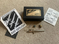 BADGER Airbrushes Gravity Feed Medium Head 100G, Medium Cup- pristine condition