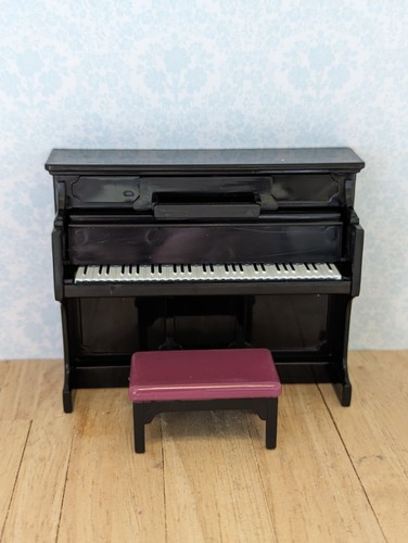 Piano and stool 16th scale - stool,