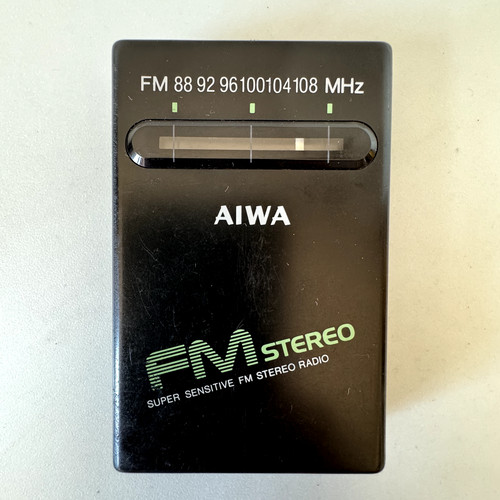 Aiwa portable radio fm - aiwa,