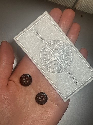 Stone island badge white - island,