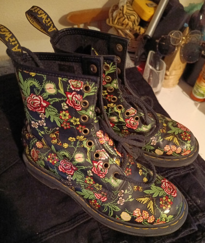 Martens floral boots - size, 6