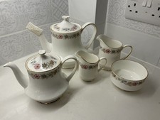 Paragon / Royal Albert Belinda