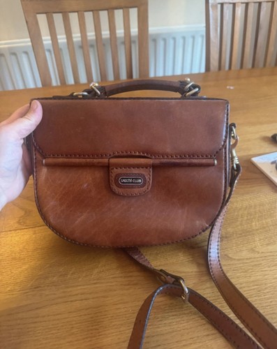 Vintage satchi club genuine - satchi,