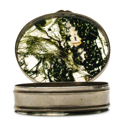 Victorian white metal moss - white,