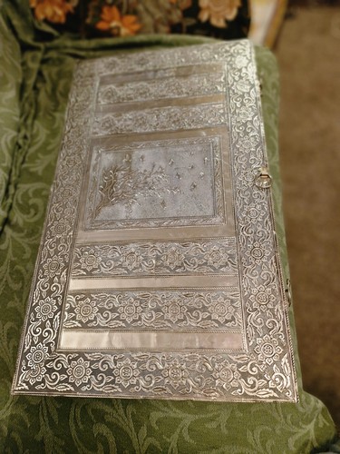 Vintage embossed jewellery - embossed,