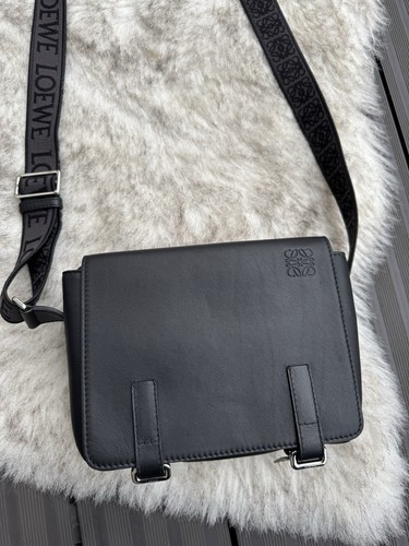 Loewe military messenger - xs,