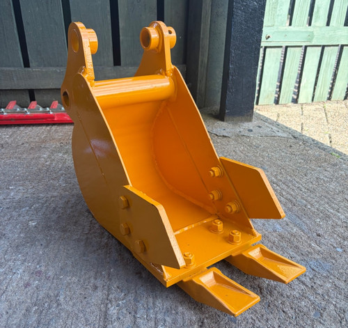 Brand new mini digger - mini,