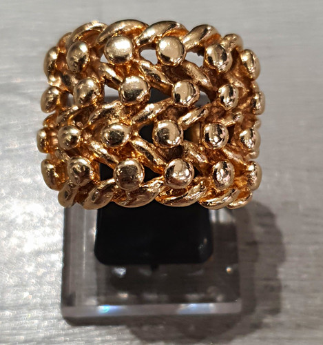 9ct yellow gold hallmarked - yellow,