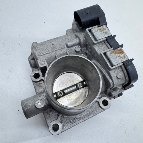 Fiat 500 throttle body - s,