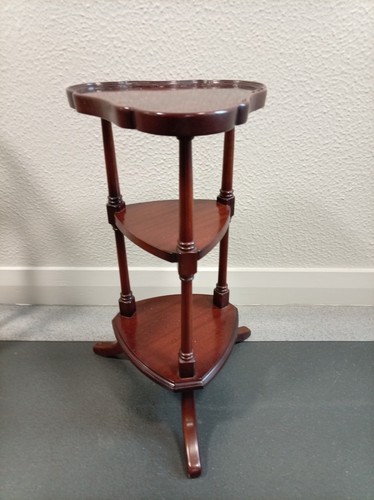 Vintage plant stand display - vintage,