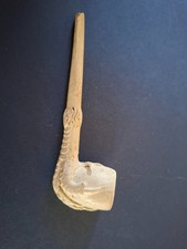 Clay pipe antique with bird
