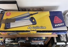 Avery  A4 Office Guillotine