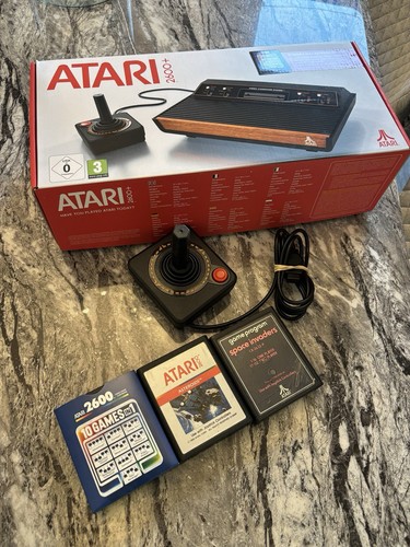 Atari 2600 inc controllers - atari,