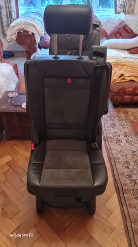 Captain seats - t5,
