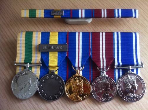 Medal mounting court or - medal,