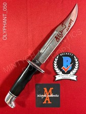 Timothy Olyphant autographed