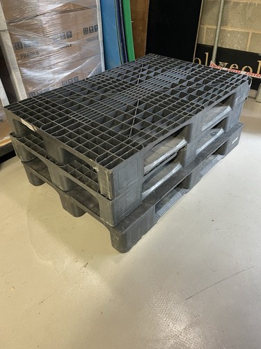 Plastic euro pallets - plastic,
