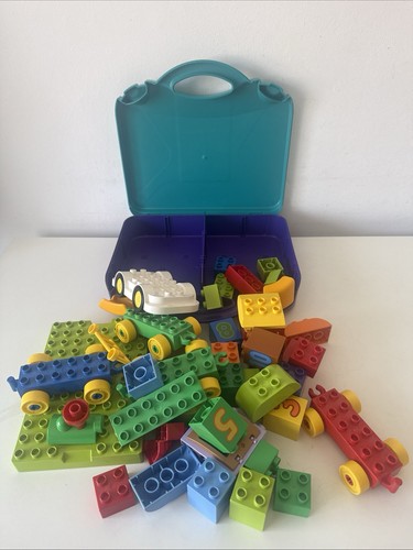 Duplo building blocks train - building,