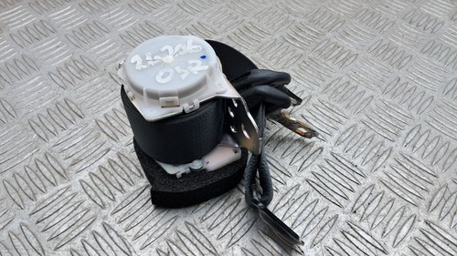 Toyota yaris seat belt - toyota,