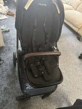 nuna triv next pushchair and