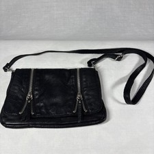 LINEA PELLE Purse Black Pebbled Leather Shoulder Hand Bag Zip Flap Magnetic Snap