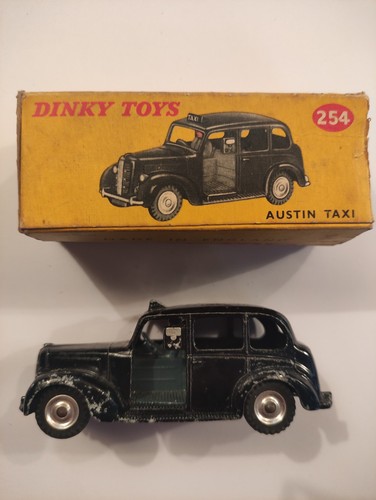 Dinky toys 254 austin - dinky,
