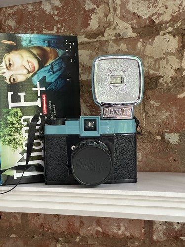 Lomography diana teal blue - lomography,