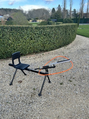 Manual clay pigeon trap - clay,