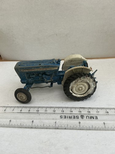 Britains ford 5000 - 1/32,