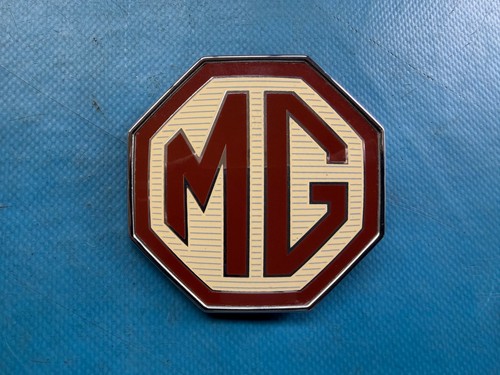 Front rear emblem - &,