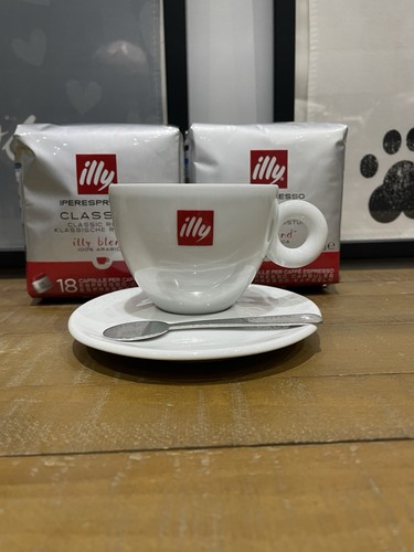 Illy cappuccino coffee - cappuccino, cup
