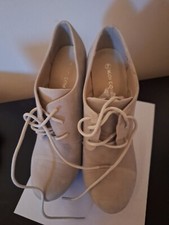 KOI COUTURE LADIES SHOES,  SIZE 7, High Platform, Beige