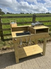 Outdoor pizza oven table. Delivery Available