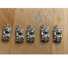 X 5 Silver    Fenj  Shui waving chinese lucky cat charm