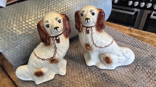 Pair brown and white - pair,