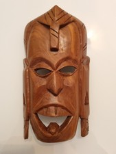 Hand-carved African wooden wall mask, 23 cm – tribal art décor
