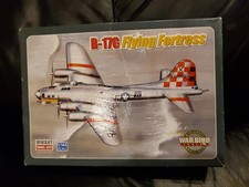 Minicraft Boeing B-17G Flying