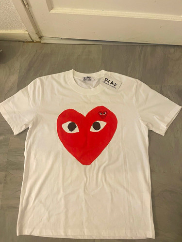 Comme des garçons play - des,
