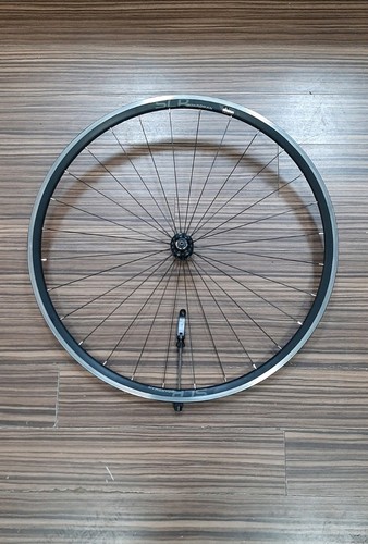 Boardman slr front - front, road