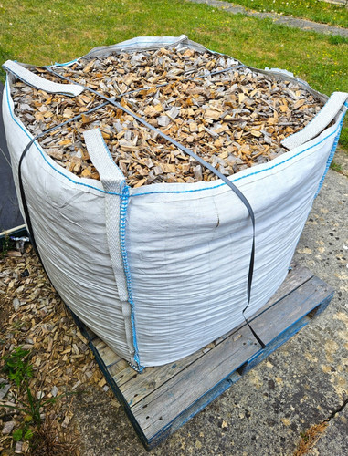 Hardwood chip bulk - chip, play