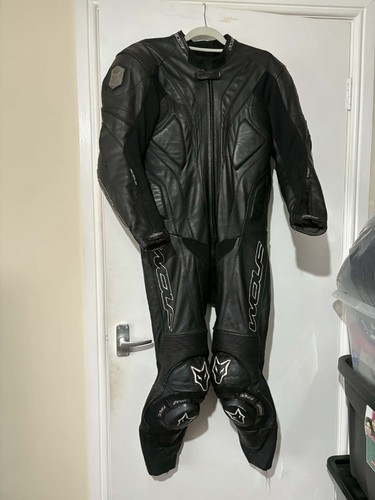 Wolf leather one - wolf,