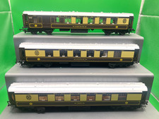 HORNBY OO PULLMAN COACHES