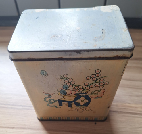 Vintage rectangular tin - rectangular,