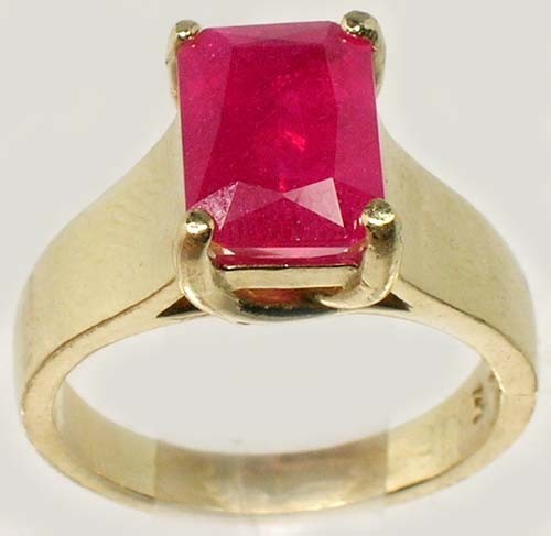 Ruby 14kt gold ring - ruby, 3¼ct+